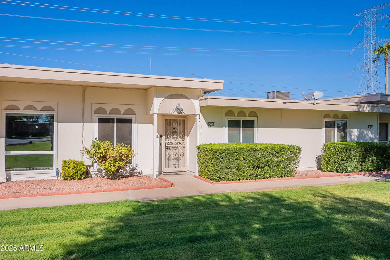 Property Photo: 14226 N Newcastle Drive AZ 85351