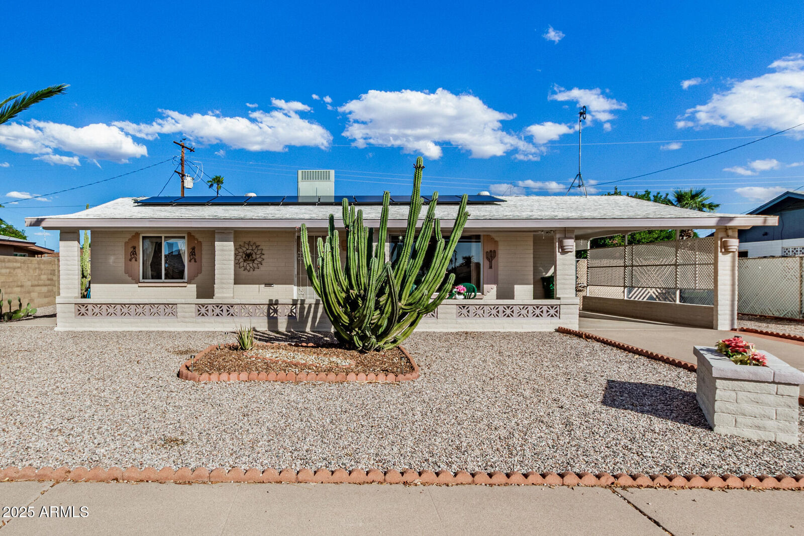 Property Photo:  507 N 55th Place  AZ 85205 