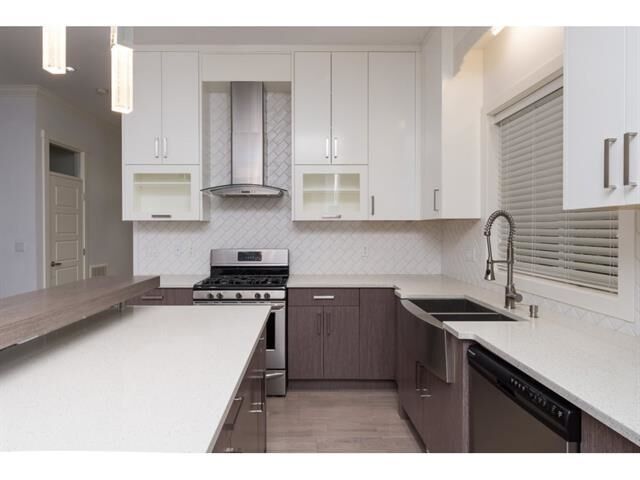 Property Photo:  15432 26 Avenue  BC V4P 1C6 