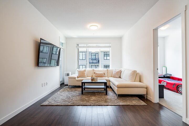 Property Photo: 15815 85 Avenue 407 BC V4N 6X5