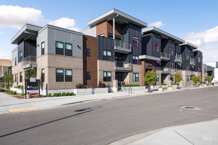 Property Photo: 4340 E Haystack St 104 ID 83716