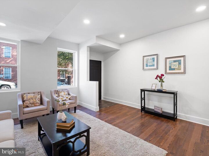 Property Photo:  822 W 7th Street  DE 19801 