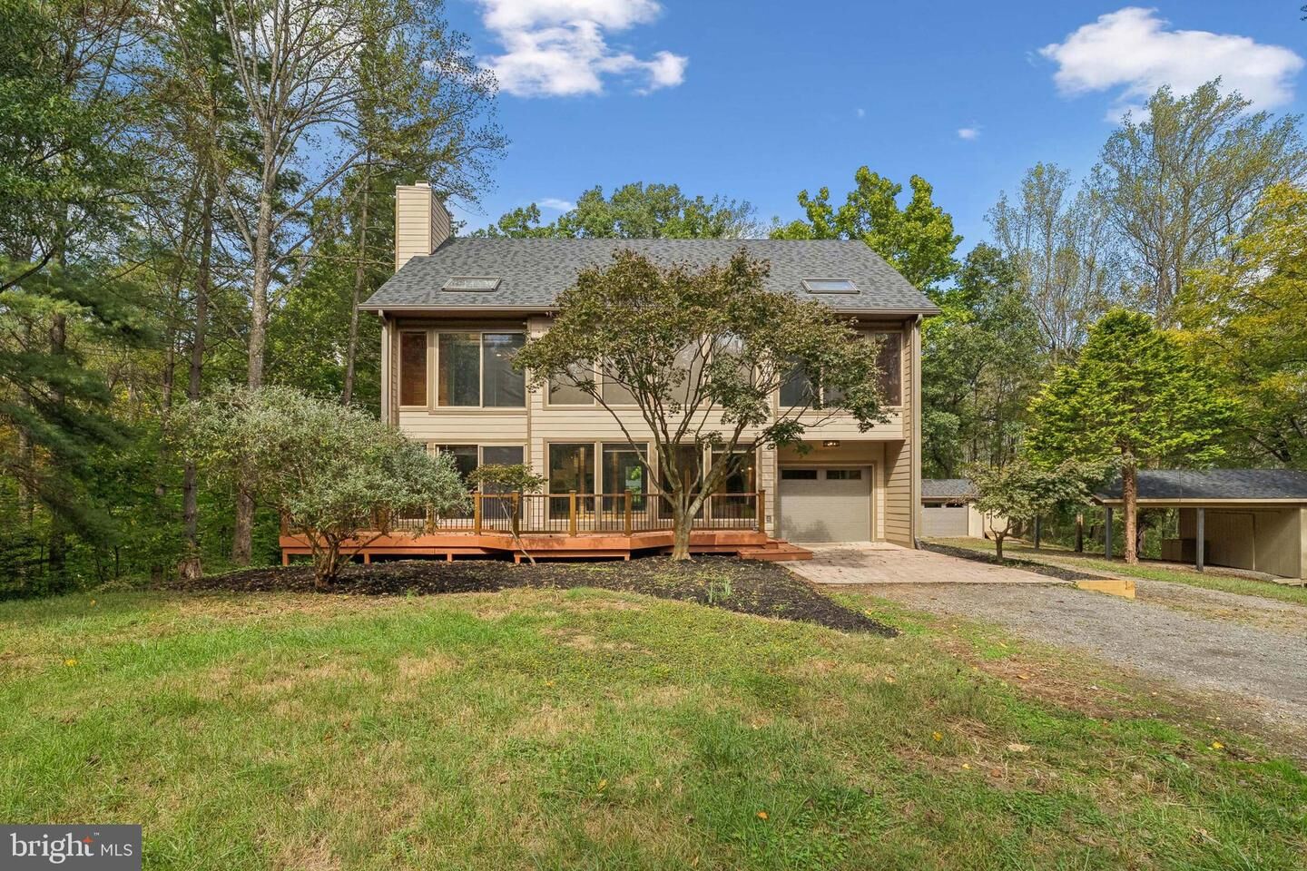 Property Photo:  40946 Manor House Road  VA 20175 