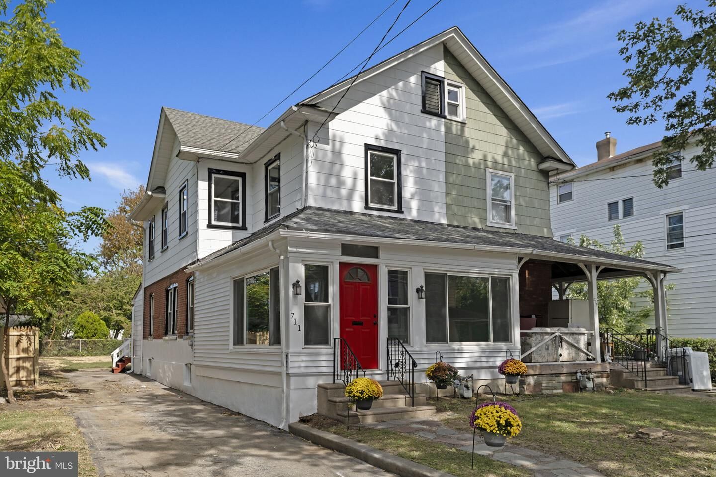 Property Photo:  711 Pembroke Avenue  PA 19050 
