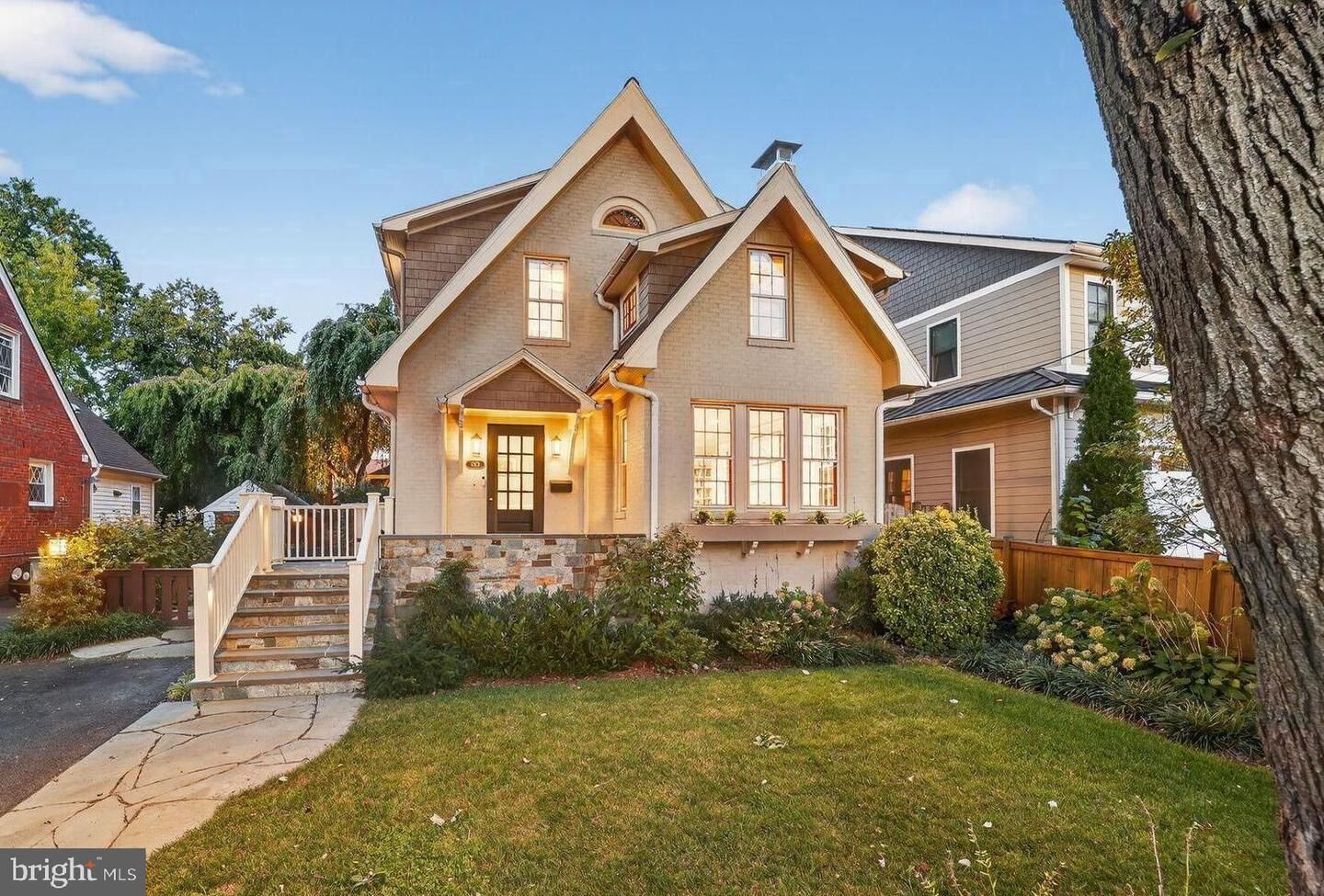 Property Photo:  2515 N Jefferson Street N  VA 22207 