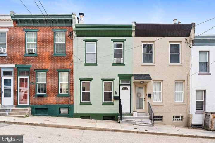 107 Kingsley Street  Philadelphia PA 19127 photo