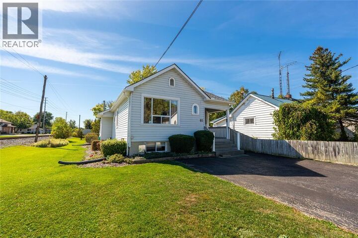 Property Photo:  81 Thompson Street  ON N0N 1H0 