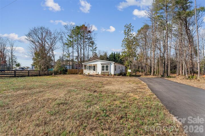 Property Photo:  131 Boxwood Lane  NC 28043 