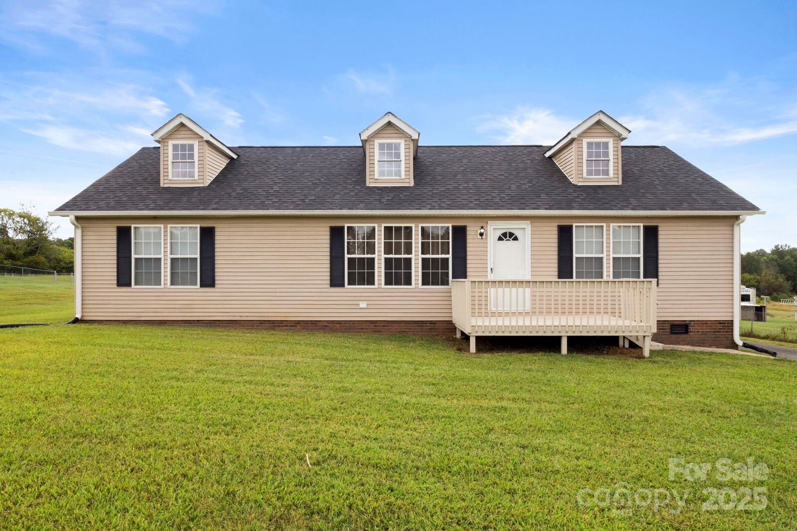 Property Photo:  3640 Plainfield Drive  NC 28150 