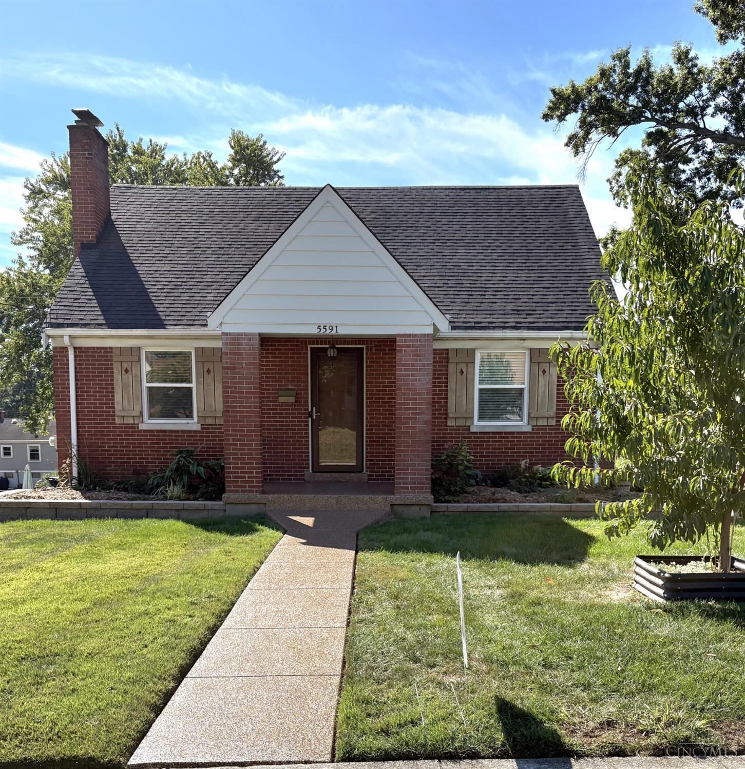 Property Photo: 5591 Karen Avenue OH 45248