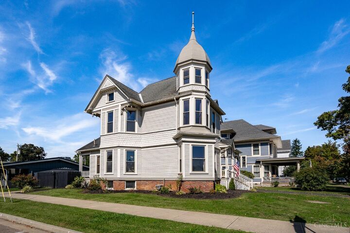 Property Photo:  103 N High Street  IN 47040 
