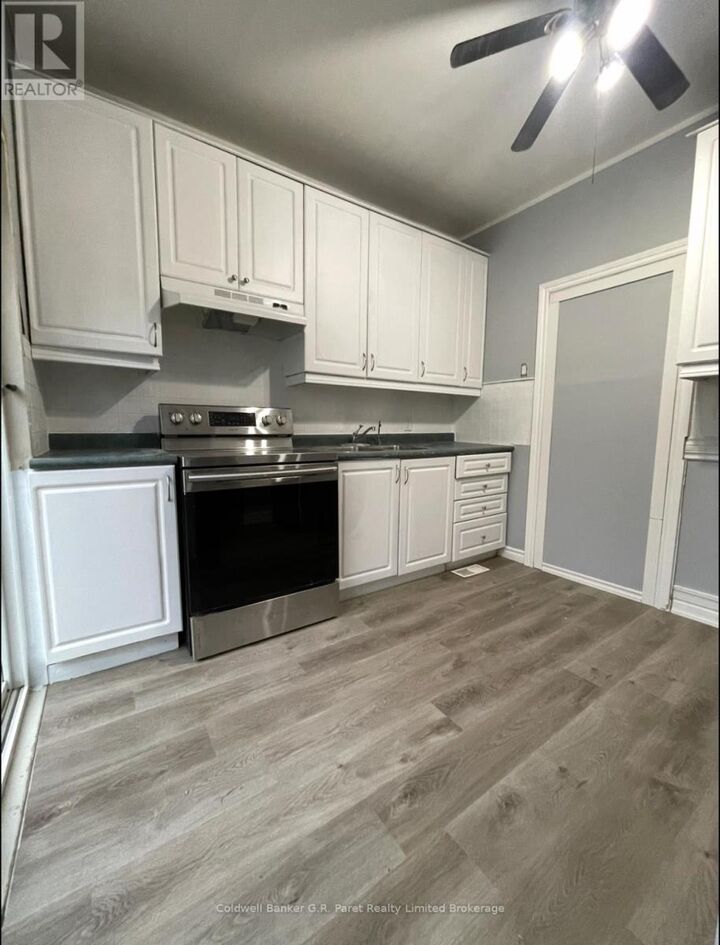 Property Photo:  15 Wawa Street  ON N5R 3W8 