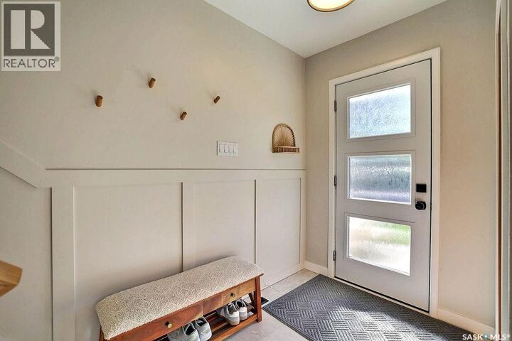 Property Photo:  4318 Castle Road  SK S4S 4W3 