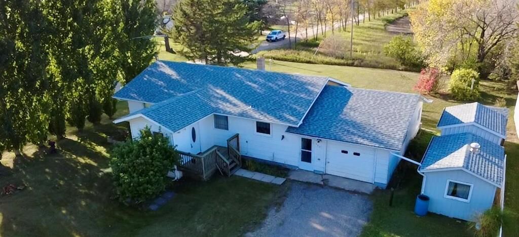 Property Photo:  400 Centennial Street  MB R0M 0X0 