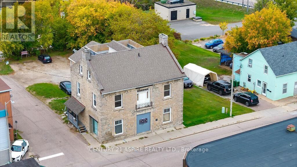 Property Photo:  156 Mackay Street  ON K8A 1B9 