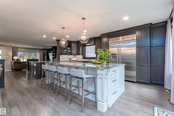 Property Photo:  102 Ridgemont Crescent  AB T8A 5N4 