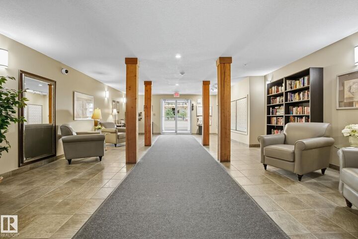 Property Photo:  278 Suder Greens Drive NW 412  AB T5T 6V6 