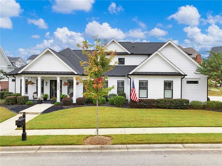 5634 Autumn Flame Drive  Braselton GA 30517 photo