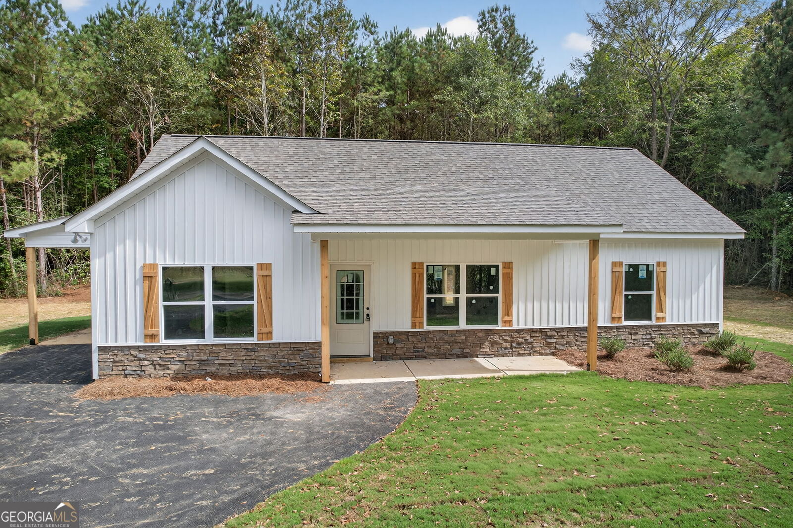 Property Photo:  539 Grogan Road  GA 30113 