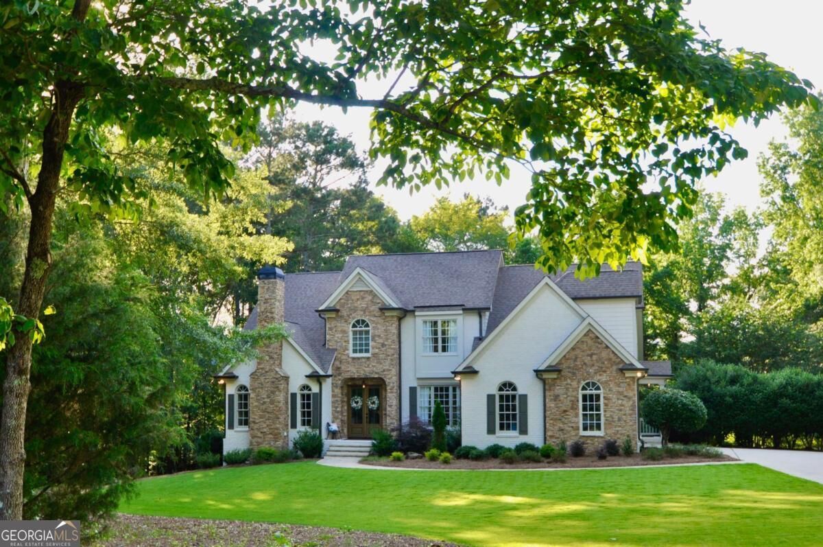 Property Photo:  1070 Lexington Court  GA 30621
