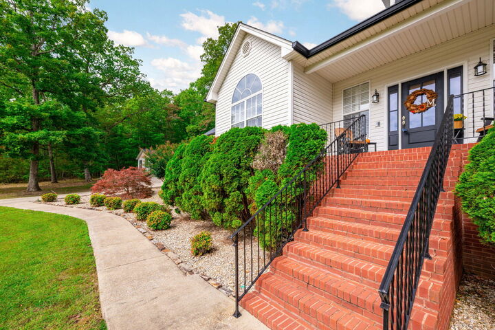 Property Photo: 377 Windy Hollow Lane TN 37379