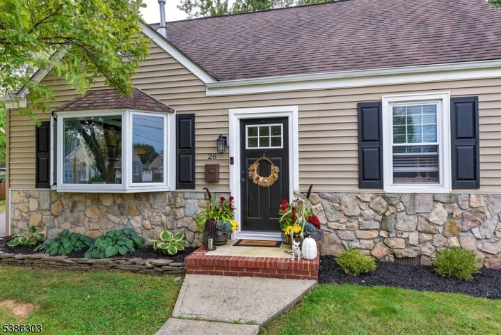 Property Photo:  26 Putnam St  NJ 08876 