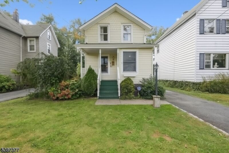 Property Photo:  734 Rahway Ave  NJ 07090 