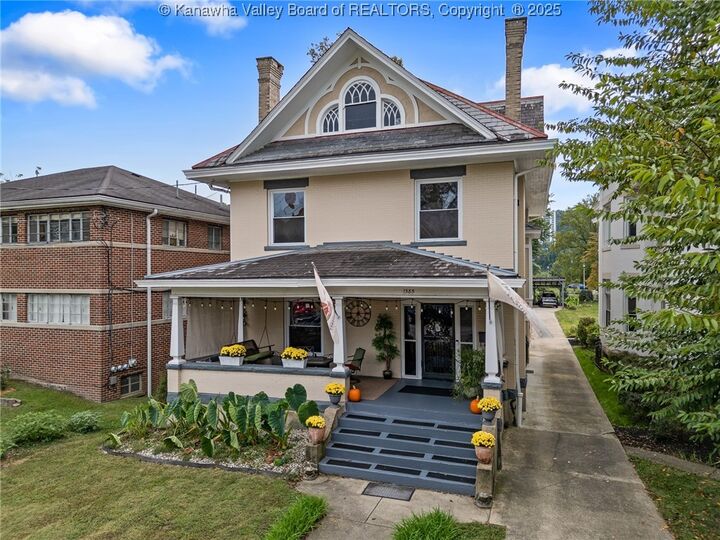 1585 Virginia Street E  Charleston WV 25301 photo