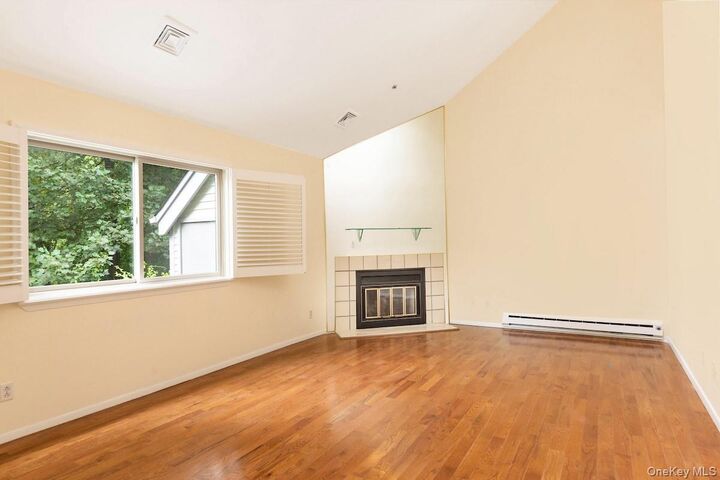 Property Photo:  1001 Hunters Run  NY 10522 