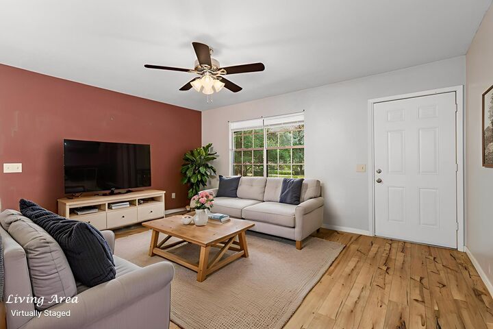 Property Photo:  107 Eastwood Place  TX 75901 
