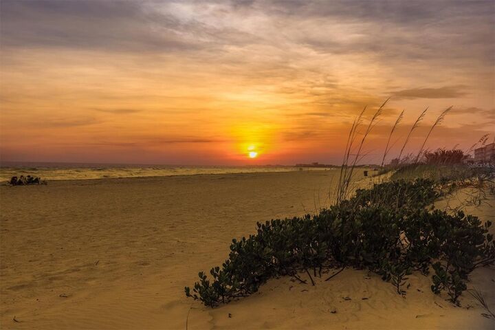 Property Photo: 400 64th Avenue 601 FL 33706