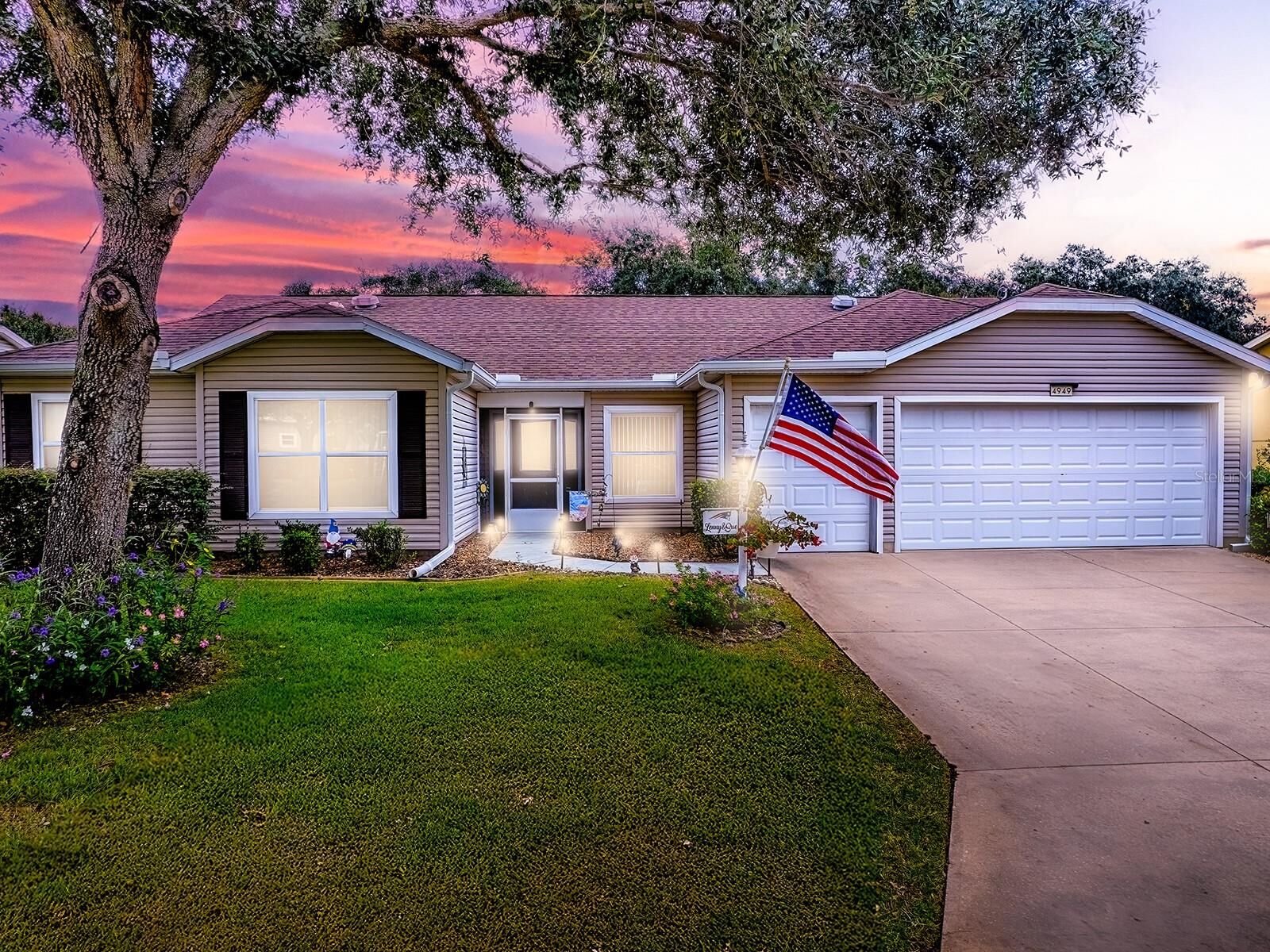 Property Photo:  4949 Sawgrass Lake Circle  FL 34748 