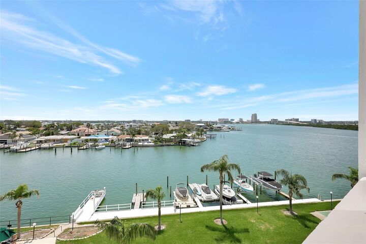 Property Photo: 31 Island Way 408 FL 33767