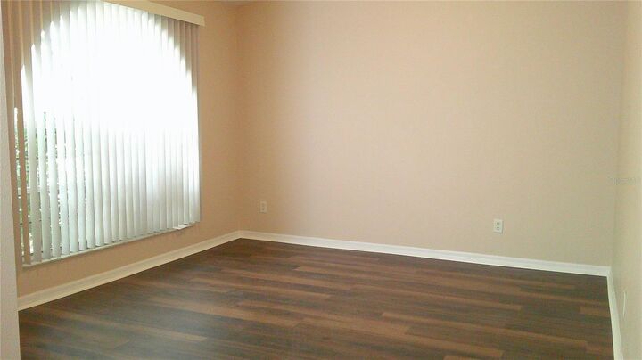 Property Photo:  9724 Mary Robin Drive  FL 33569 