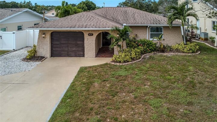 Property Photo: 415 Crosswinds Drive FL 34683