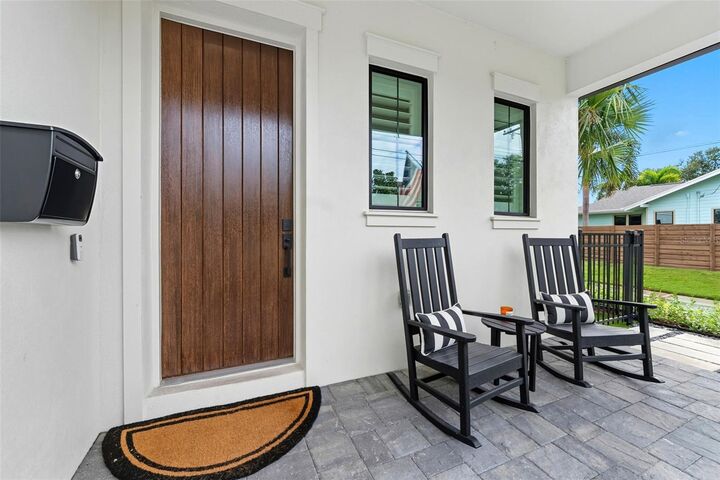 Property Photo:  2916 W San Rafael Street  FL 33629 