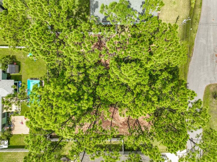 Property Photo: 63 Lindsay Drive FL 32137