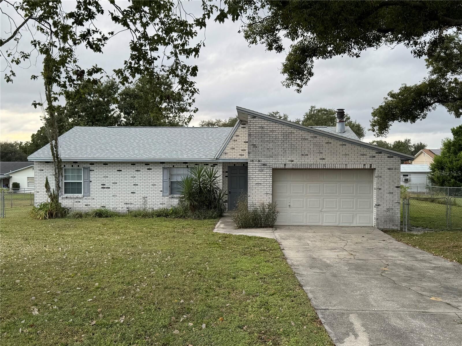 Property Photo:  7410 Orangeview Circle  FL 33810 