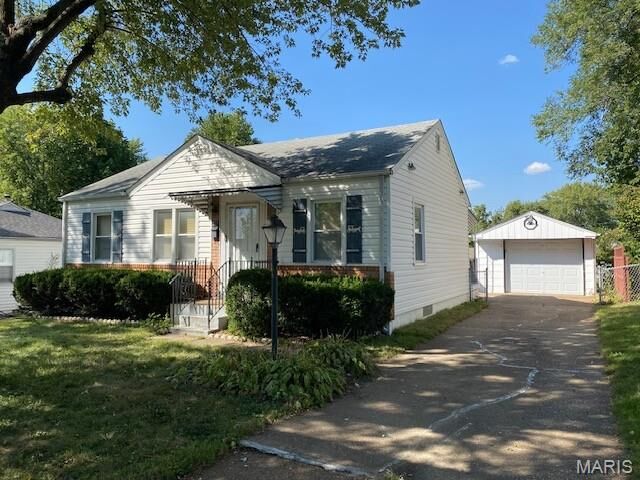 Property Photo: 215 Derhake Road MO 63031