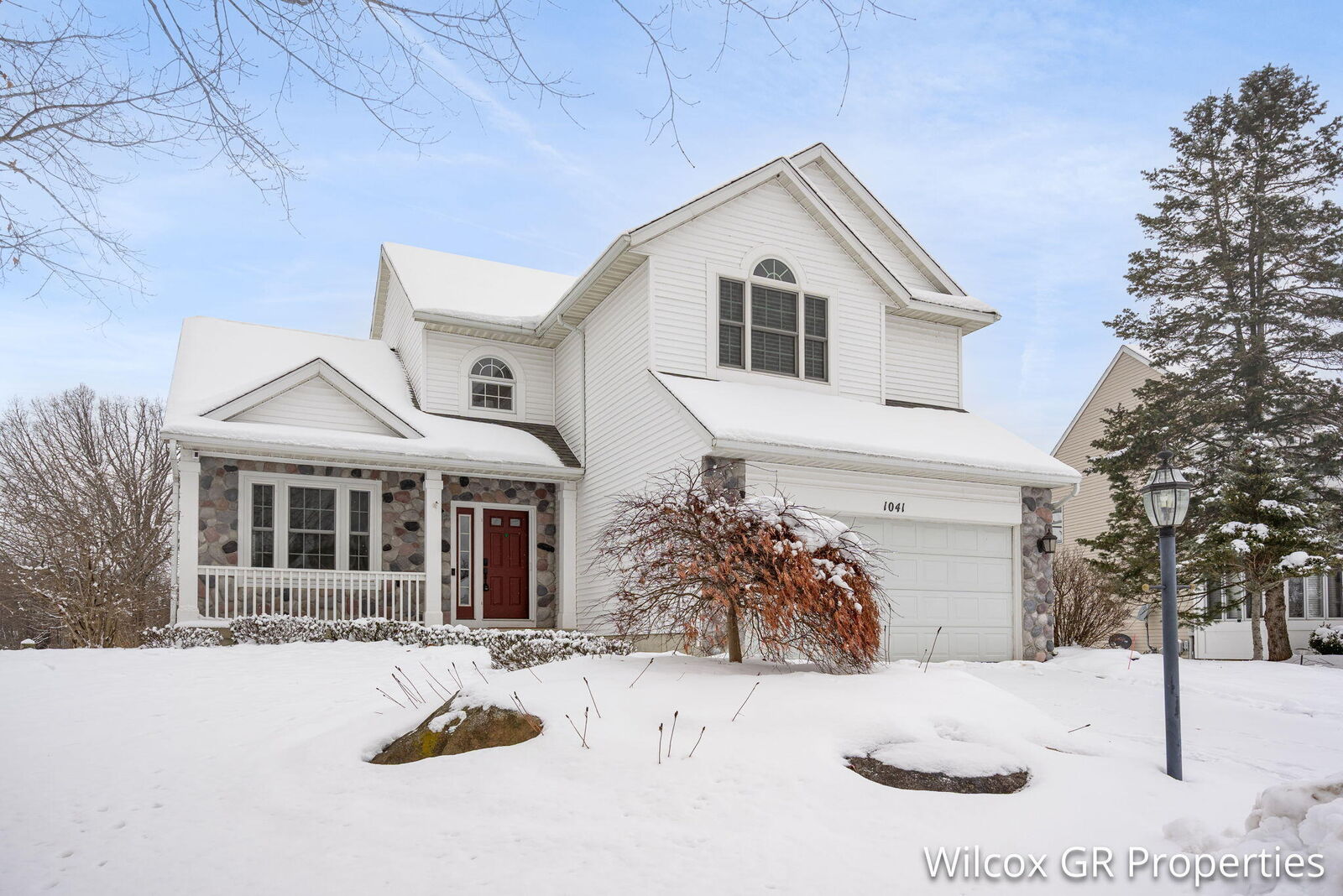 Property Photo:  1041 Dogwood Meadows Drive SE  MI 49301 