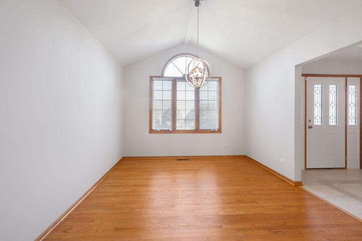 Property Photo: 16306 Chickadee Circle IL 60467