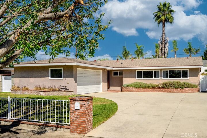 Property Photo: 16719 Citronia CA 91343