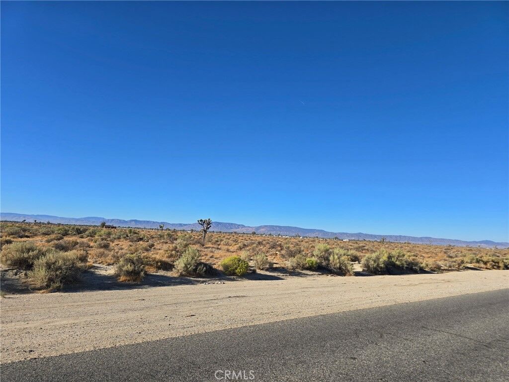 Property Photo:  30 30 Avenue G  CA 93535 