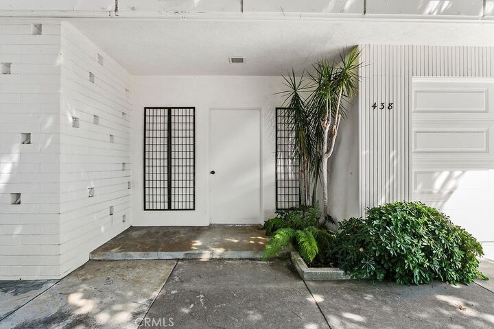 Property Photo:  438 Tustin Avenue  CA 92663 