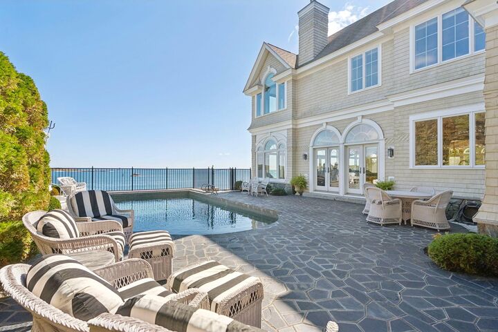 Property Photo:  1 Channel Road  ME 04106 