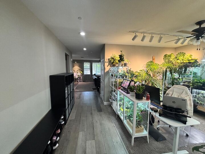 Property Photo: 10154 Cosby Way CA 95757