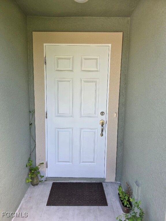 Property Photo:  1597 Rugby Lane  FL 33935 