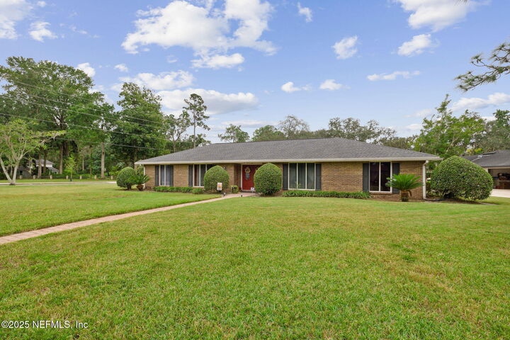 Property Photo: 2888 Spanish Cove Trail FL 32257