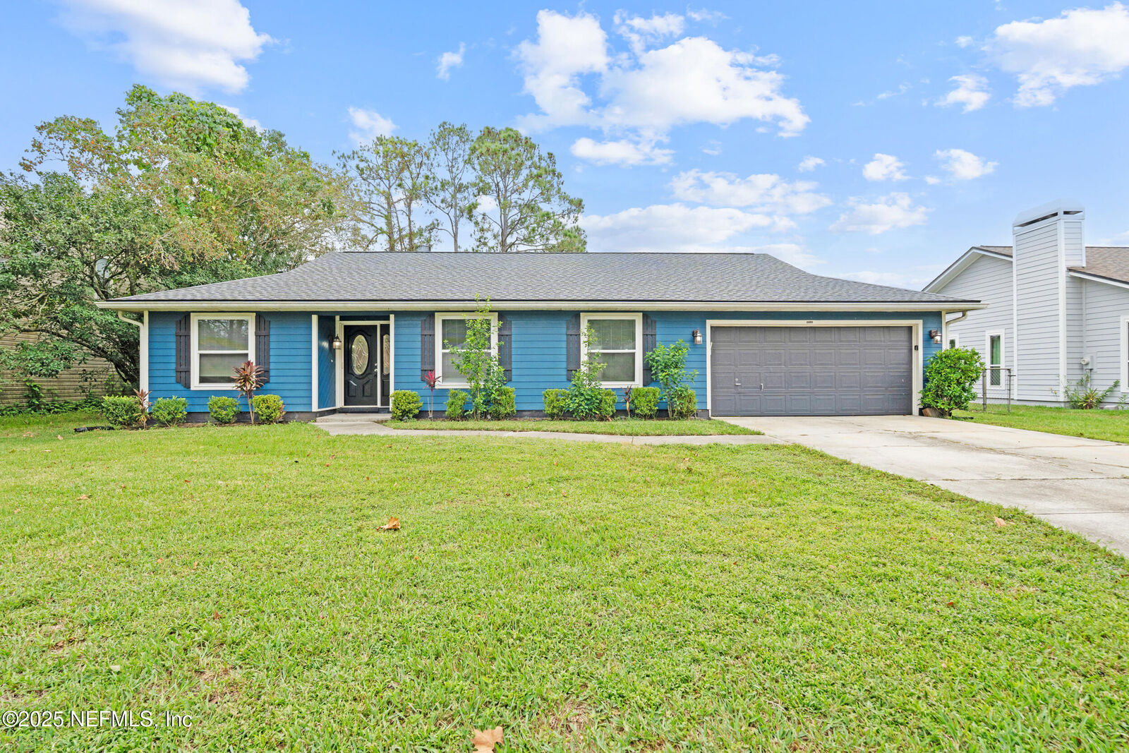 Property Photo: 4252 Pilgrim Way FL 32257
