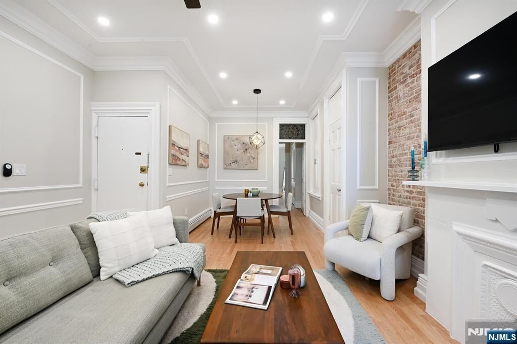 Property Photo:  1216 Washington Street 3S  NJ 07030 